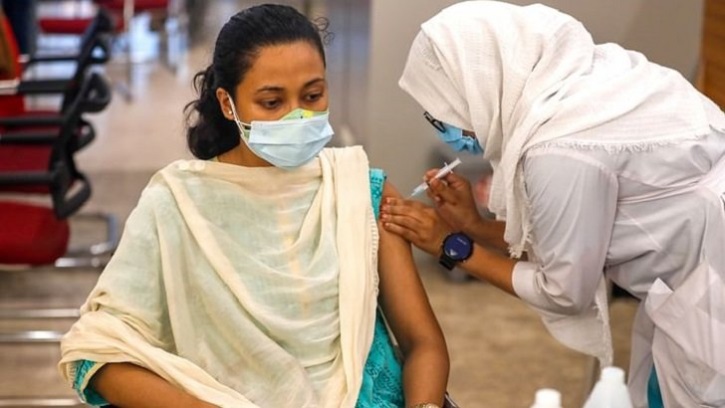 দেশে ৩ কোটি ৫১ লাখ ৬০ হাজার করোনা টিকা প্রয়োগ দেশে ৩ কোটি ৫১ লাখ ৬০ হাজার করোনা টিকা প্রয়োগ