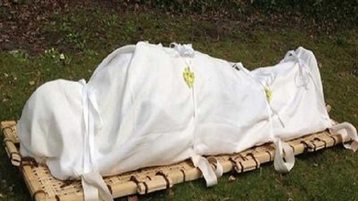 ‘কাফনের তো পকেট নাই’  