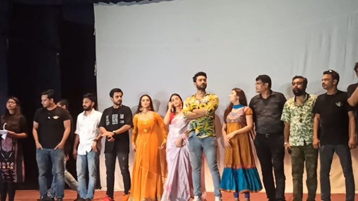 সিনেমার প্রচারণায় `অপারেশন সুন্দরবন` টিম জাবিতে সিনেমার প্রচারণায় `অপারেশন সুন্দরবন` টিম জাবিতে
