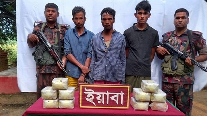 একলাখ পিস ইয়াবাসহ তিন রোহিঙ্গা আটক