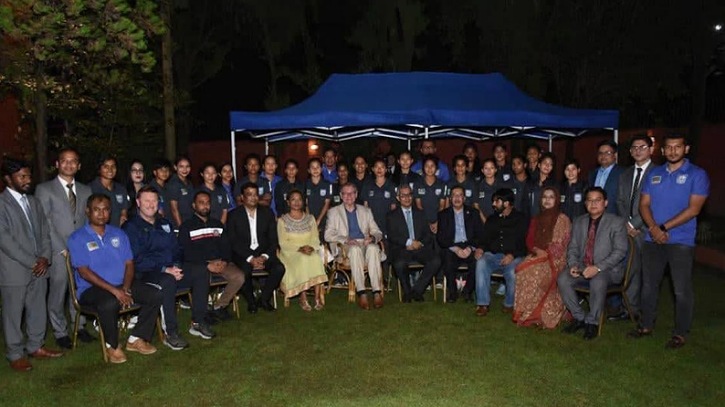 সাফ চ্যাম্পিয়ন নারী দলকে কাঠমান্ডুতে সংবর্ধনা সাফ চ্যাম্পিয়ন নারী দলকে কাঠমান্ডুতে সংবর্ধনা
