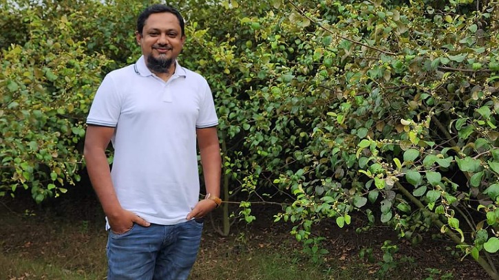 স্ত্রীর সঙ্গে ঝামেলায় জড়িয়ে ফেসবুকে আরজে কিবরিয়ার স্ট্যাটাস স্ত্রীর সঙ্গে ঝামেলায় জড়িয়ে ফেসবুকে আরজে কিবরিয়ার স্ট্যাটাস