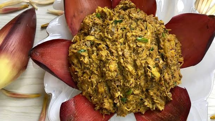 লোভনীয় স্বাদের `কলার মোচা ভর্তা ` লোভনীয় স্বাদের `কলার মোচা ভর্তা `