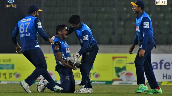 তাসকিনের বোলিং তোপে মাত্র ৮৪ রানে গুটিয়ে গেল খুলনা টাইগারস তাসকিনের বোলিং তোপে মাত্র ৮৪ রানে গুটিয়ে গেল খুলনা টাইগারস