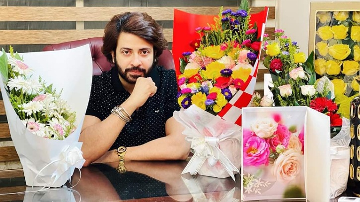 সবার ভালবাসা নিয়ে জীবন পার করতে চাইঃ শাকিব খান সবার ভালবাসা নিয়ে জীবন পার করতে চাইঃ শাকিব খান