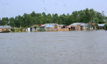 গাইবান্ধায় নদ-নদীতে পানি বৃদ্ধি, বন্যার আশঙ্কা গাইবান্ধায় নদ-নদীতে পানি বৃদ্ধি, বন্যার আশঙ্কা