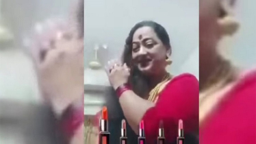 প্রধান শিক্ষিকার টিকটক ভিডিও নিয়ে তোলপাড় প্রধান শিক্ষিকার টিকটক ভিডিও নিয়ে তোলপাড়
