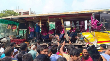 বগুড়ায় ট্রাকের পেছনে বাসের ধাক্কায় দুইজন নিহত