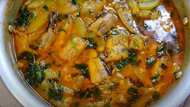 সুস্বাদু ও পুষ্টিকর লাউ দিয়ে শিং মাছ রান্না