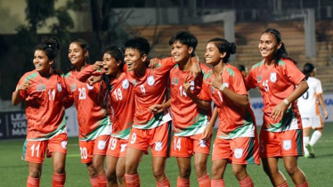 বাংলাদেশের মেয়েদের মুখোমুখি আজ ভারত