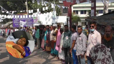 সাতক্ষীরায় নৌকার প্রার্থীকে লক্ষ্য করে বোমা হামলা সাতক্ষীরায় নৌকার প্রার্থীকে লক্ষ্য করে বোমা হামলা