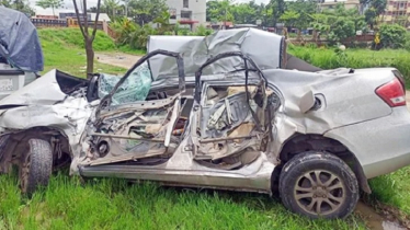 কুমিল্লায় ইউটার্নে বাসের ধাক্কায় প্রাইভেটকার চালকসহ নিহত ৩