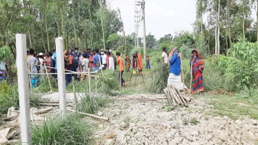 মানিকগঞ্জে কবরস্থান থেকে ৯টি কঙ্কাল চুরি মানিকগঞ্জে কবরস্থান থেকে ৯টি কঙ্কাল চুরি
