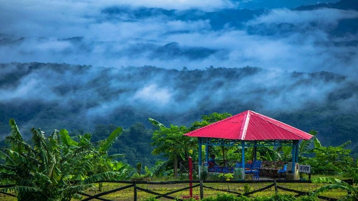 সাজেকসহ দেশের পর্যটন স্পটগুলোয় মাসব্যাপী ভিড়