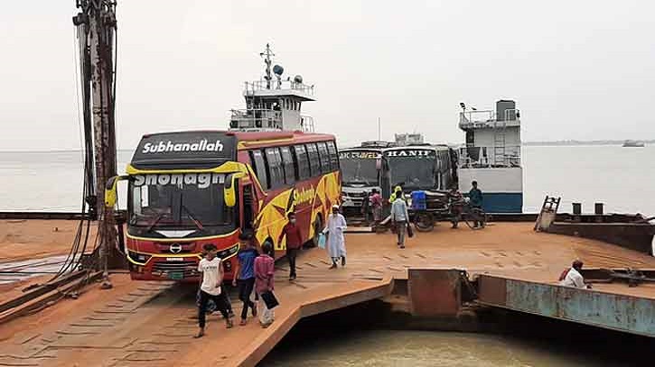 ভাড়া বাড়ছে সব ফেরির