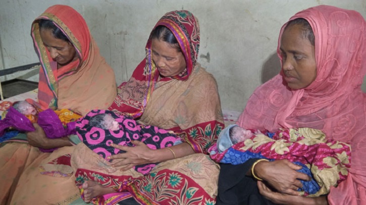 বরিশালে ৩ কন্যার নাম রাখা হলো স্বপ্ন-পদ্মা-সেতু বরিশালে ৩ কন্যার নাম রাখা হলো স্বপ্ন-পদ্মা-সেতু