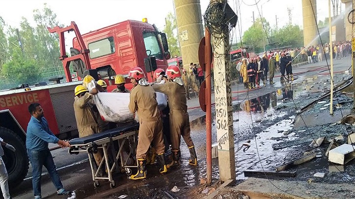 দিল্লির বহুতল ভবনে ভয়াবহ আগুন, নিহত ২৭