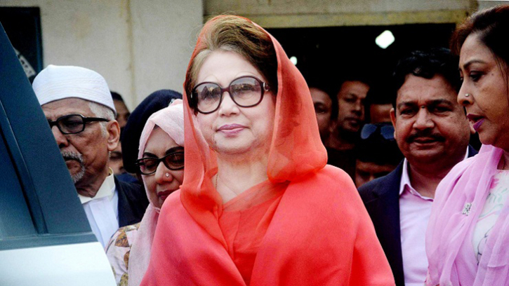 খালেদা জিয়ার ১১ মামলার হাজিরা ২০ অক্টোবর খালেদা জিয়ার ১১ মামলার হাজিরা ২০ অক্টোবর