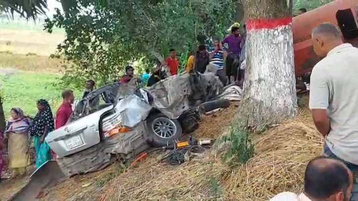 গোপালগঞ্জে ত্রিমুখী সংঘর্ষে নিহত ৭, আহত ১০ গোপালগঞ্জে ত্রিমুখী সংঘর্ষে নিহত ৭, আহত ১০