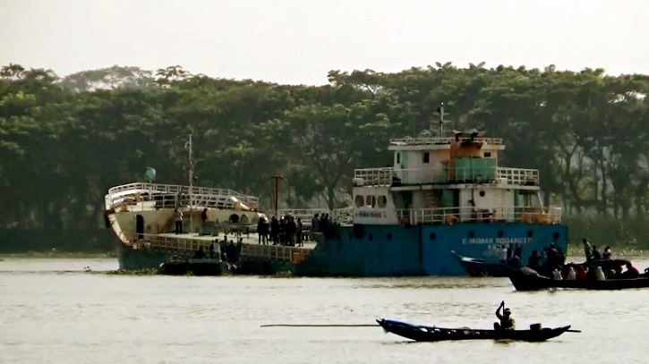ঝালকাঠির সুগন্ধা নদীতে তেলবাহী জাহাজে বিস্ফোরণে নিহত ১