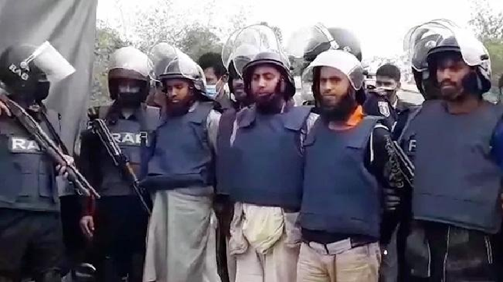 র্যাবের জিজ্ঞাসাবাদে চাঞ্চল্যকর তথ্য দিল আটক জঙ্গিরা র্যাবের জিজ্ঞাসাবাদে চাঞ্চল্যকর তথ্য দিল আটক জঙ্গিরা
