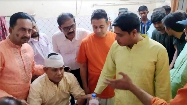 ছাত্রলীগের দুই গ্রুপের সংঘর্ষ, ওসিসহ আহত ৭ ছাত্রলীগের দুই গ্রুপের সংঘর্ষ, ওসিসহ আহত ৭