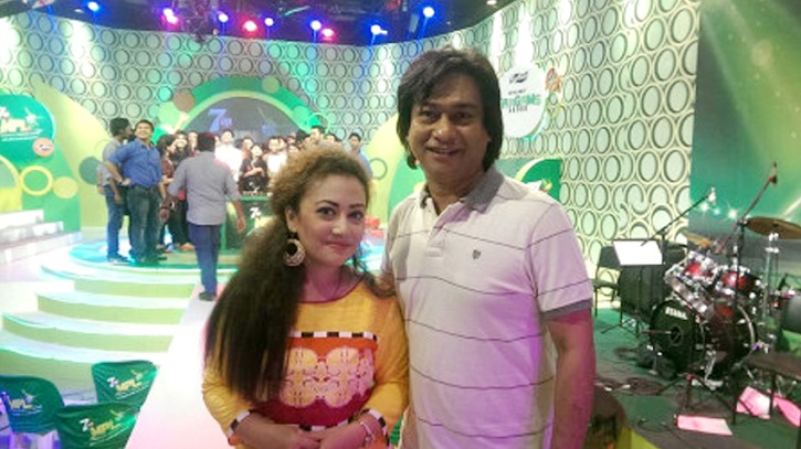 এবার শত শিশু শিল্পীর সঙ্গে ‘জয় বাংলা’ গাইবেন পার্থ-নিশিতা এবার শত শিশু শিল্পীর সঙ্গে ‘জয় বাংলা’ গাইবেন পার্থ-নিশিতা
