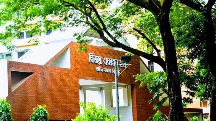 ঢাবিতে শিবির সন্দেহে শিক্ষার্থীকে রাতভর নির্যাতন ঢাবিতে শিবির সন্দেহে শিক্ষার্থীকে রাতভর নির্যাতন