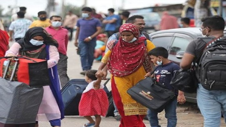 ঈদের ছুটি কাটিয়ে ঢাকায় ফিরছেন নগরবাসী