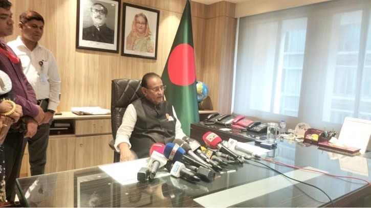 আমাদের কর্মকর্তা-কর্মচারীদের আর্তনাদেও পাত্তা দেয়নি: আব্দুর রহমান আমাদের কর্মকর্তা-কর্মচারীদের আর্তনাদেও পাত্তা দেয়নি: আব্দুর রহমান