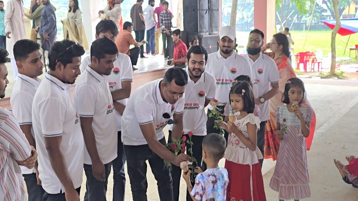 বিজয়া দশমীতে ছাত্রদল নেতা তারিকের ভিন্নধর্মী কর্মসূচি