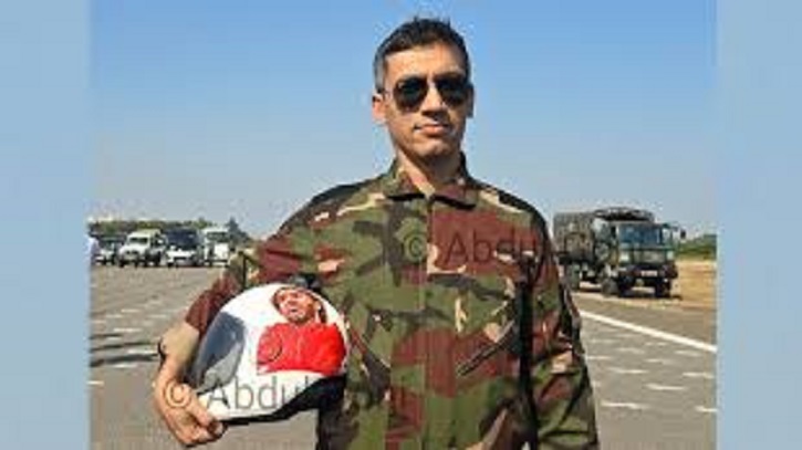 হাদির ছবিযুক্ত হেলমেট পরে বিশ্ব রেকর্ড গড়তে যাচ্ছেন আশিক চৌধুরী