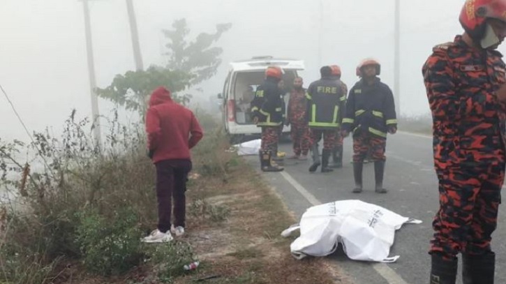 কুলাউড়ায় পিকআপ ভ্যানের চাপায় প্রাণ গেল ২ বন্ধুর