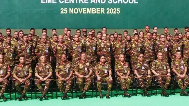 চ্যালেঞ্জ মোকাবিলায় প্রস্তুত থাকার জন্য সাঁজোয়া কোরের সদস্যের প্রতি আহ্বান