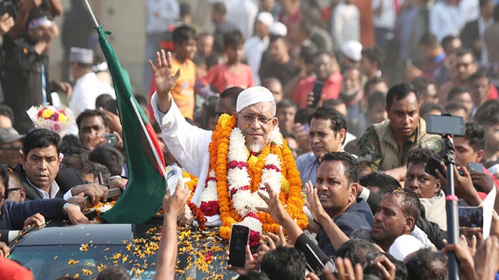 অস্ত্র মামলায় ১৭ বছরের সাজা থেকে খালাস পেলেন বাবর অস্ত্র মামলায় ১৭ বছরের সাজা থেকে খালাস পেলেন বাবর
