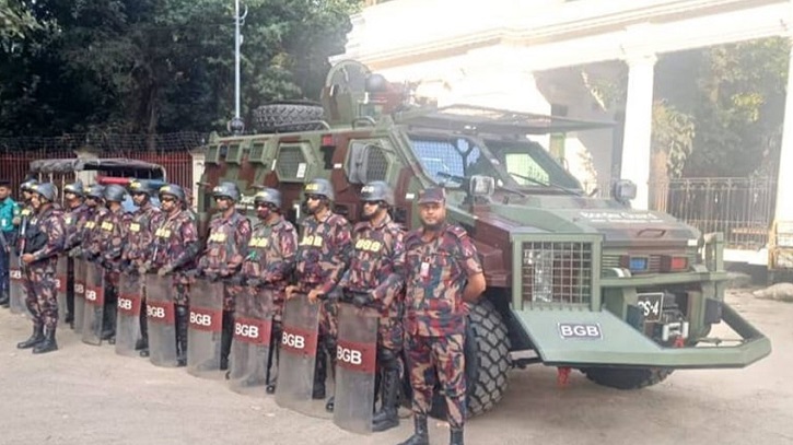 ঢাকা ও আশপাশের জেলায় নিরাপত্তা নিশ্চিতে বিজিবি মোতায়েন
