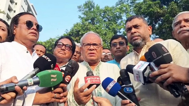 আমরা কারাগারে গেলে নজরুলকে স্মরণ করি: রিজভী আমরা কারাগারে গেলে নজরুলকে স্মরণ করি: রিজভী