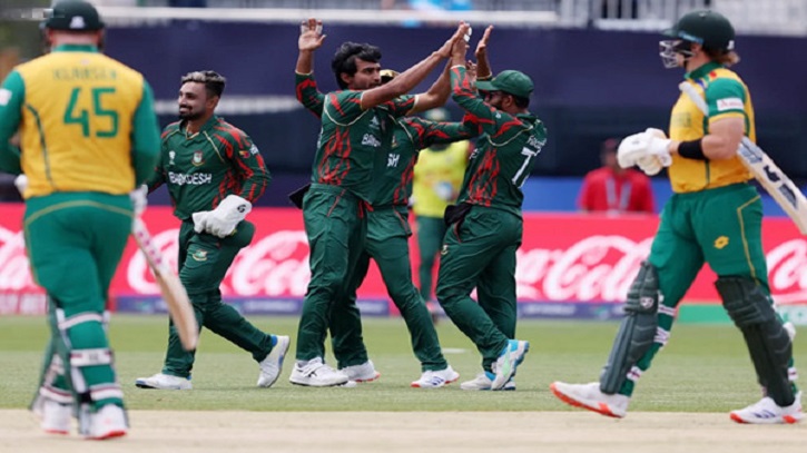 দুরন্ত বাংলাদেশ, ১১৩ রানেই আটকে গেল দক্ষিণ আফ্রিকা দুরন্ত বাংলাদেশ, ১১৩ রানেই আটকে গেল দক্ষিণ আফ্রিকা
