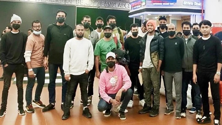 আরও ৩৯ বাংলাদেশিকে ফেরত পাঠাল যুক্তরাষ্ট্র