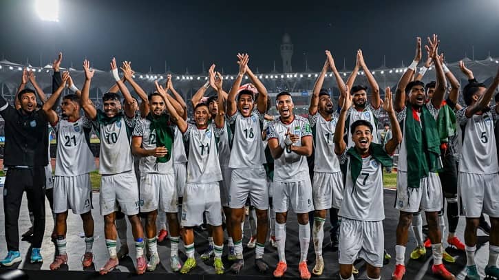 বাংলাদেশকে দক্ষিণ এশিয়ার নতুন পরাশক্তি তকমা দিলো ফিফা!