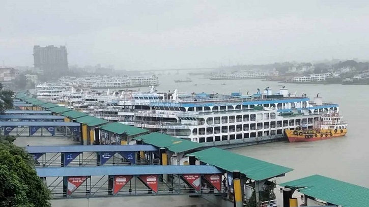 সারা দেশে সব ধরনের যাত্রীবাহী নৌযান চলাচল বন্ধ
