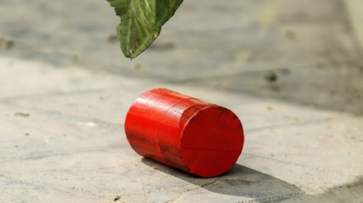 পল্লবী থানার পাশে ককটেল বিস্ফোরণ 