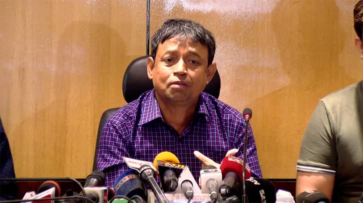 ‘লন্ডন থেকে ছাত্রলীগ ও পুলিশ মারার নির্দেশনা দেয়া হয়েছিল’ ‘লন্ডন থেকে ছাত্রলীগ ও পুলিশ মারার নির্দেশনা দেয়া হয়েছিল’