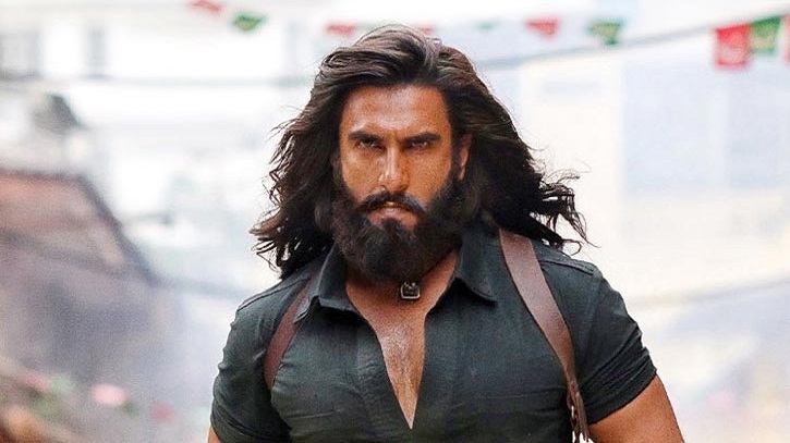 যে কারণে ৬ দেশে নিষিদ্ধ ‘ধুরন্ধর’ যে কারণে ৬ দেশে নিষিদ্ধ ‘ধুরন্ধর’