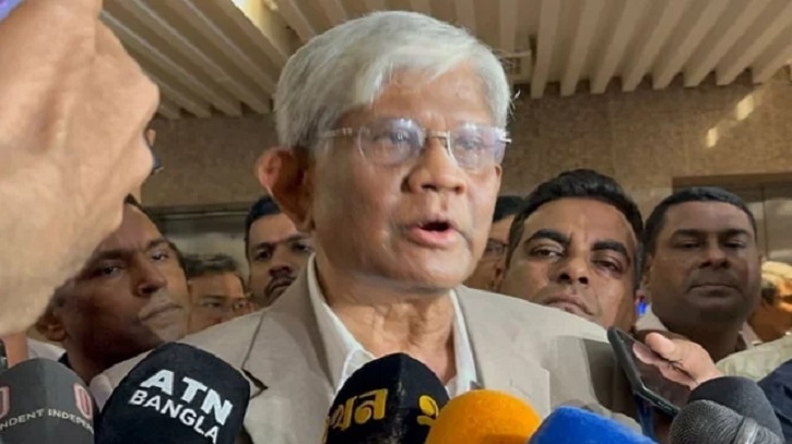 হাজার কোটি টাকার মালিকরা এখন দৌড়ে বেড়াচ্ছেন: ড. সালেহউদ্দিন আহমেদ হাজার কোটি টাকার মালিকরা এখন দৌড়ে বেড়াচ্ছেন: ড. সালেহউদ্দিন আহমেদ