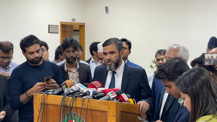 নির্বাচন নিয়ে কোনো আশঙ্কা নেই, সময়মতোই ভোট হবে: ইসি সানাউল্লাহ