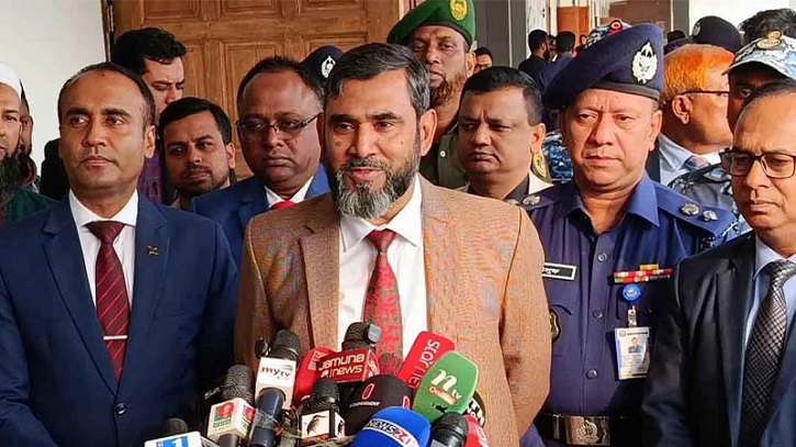 সরকারি কর্মচারীরা ‘হ্যাঁ’ বা ‘না’ ভোটের পক্ষে অবস্থান নিতে পারবেন না