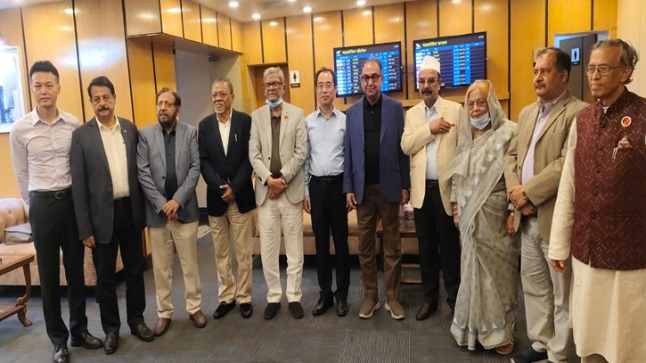 মির্জা ফখরুলের নেতৃত্বে চীন সফরে বিএনপির প্রতিনিধি দল মির্জা ফখরুলের নেতৃত্বে চীন সফরে বিএনপির প্রতিনিধি দল