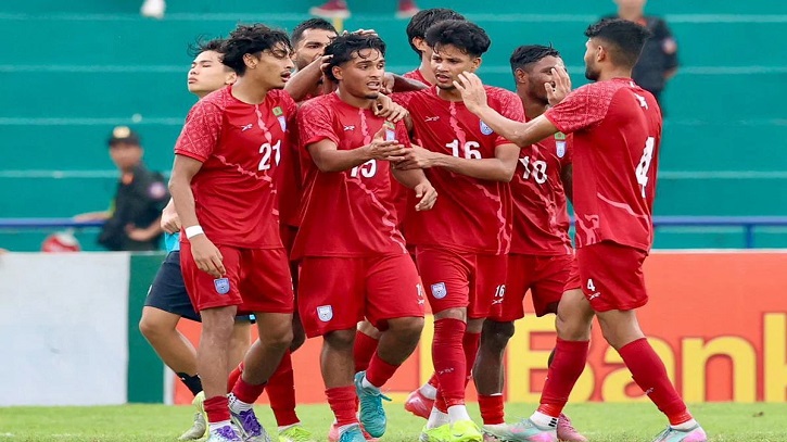 সিঙ্গাপুরের জালে একহালি গোল দিয়েই বাংলাদেশের জয় সিঙ্গাপুরের জালে একহালি গোল দিয়েই বাংলাদেশের জয়