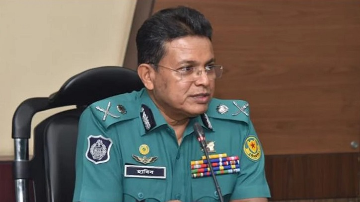 সাবেক ডিএমপি কমিশনার হাবিবুরের বিদেশযাত্রায় নিষেধাজ্ঞা